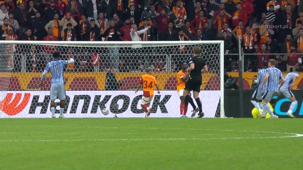 Skrót meczu Galatasaray SK - Tottenham Hotspur.

Pełne mecze Ligi Europy obejrzeć można w kanałach sportowych Polsatu.
