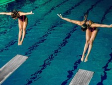 Skoki do wody: Red Bull Cliff Diving w Sydney