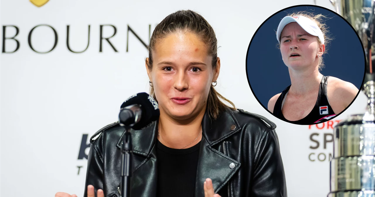 Daria Kasatkina, w kółku Barbora Krejcikova