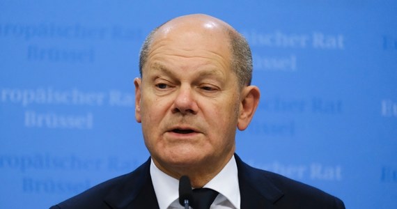 Niemiecka scena polityczna charakteryzowała się największą stabilnością w Europie. Do niedawna, bo odkąd Olaf Scholz zdymisjonował ministra finansów Christiana Lindnera z koalicyjnej Wolnej Partii Demokratycznej, RFN stanęło w obliczu kryzysu rządowego. O powodach i skutkach rozpadu koalicji rządzącej u naszych zachodnich sąsiadów rozmawialiśmy w Radiu RMF24 z prof. Ireneuszem Karolewskim, z Uniwersytetu w Lipsku.