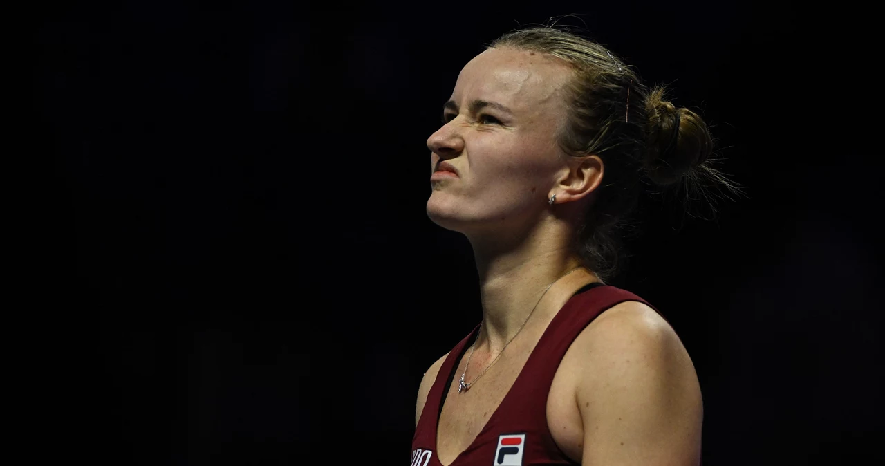 Barbora Krejcikova rywalizowała z Qinwen Zheng o awans do finału WTA Finals