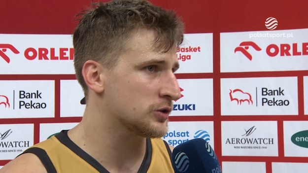 Trefl Sopot przegrał z Anwilem Włocławek 93:108 w piątkowym (8 listopada) meczu 6. kolejki ORLEN Basket Ligi. - Mamy problem, bo to już kolejny mecz, w którym nie bronimy - powiedział Jakub Schenk, koszykarz Trefla.

