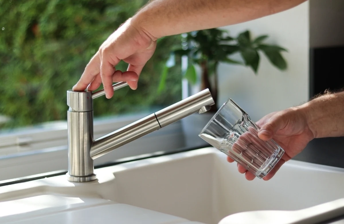 W centrum Gdyni doszło do skażenia wody w sieci wodociągowej. Sanepid przekazał, że wykryto tam bakterie grupy coli.