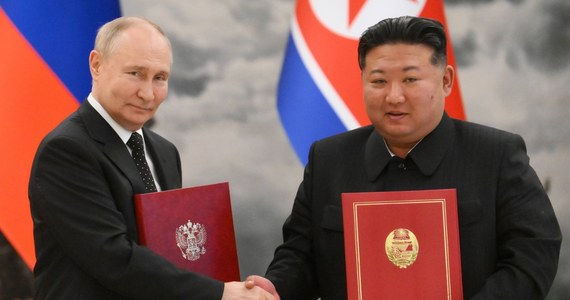 Rosja zacieśnia współpracę z Koreą Północną. Władimir Putin podpisał ustawę ratyfikującą umowę o kompleksowym partnerstwie strategicznym między tymi państwami - poinformowały rosyjskie media.