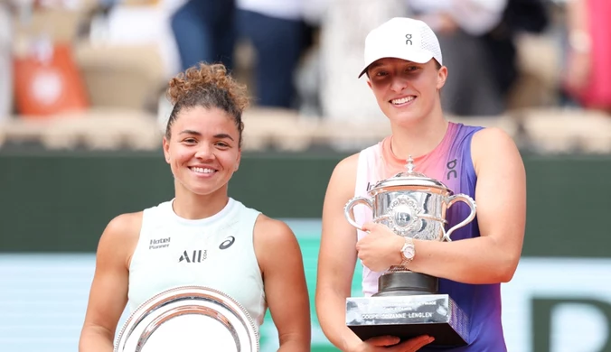 Sceny przed kamerami po WTA Finals.  Świątek nagle przerwała wywiad. Wszystko przez... pierogi