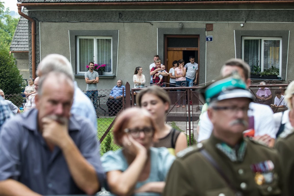 Mieszkańcy Jurczyc podczas uroczystości w 2018 roku