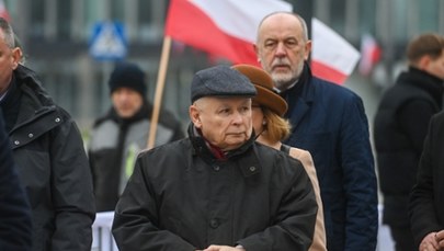 Kaczyński przed pomnikiem: Tusk przysyła prezent dla Putina