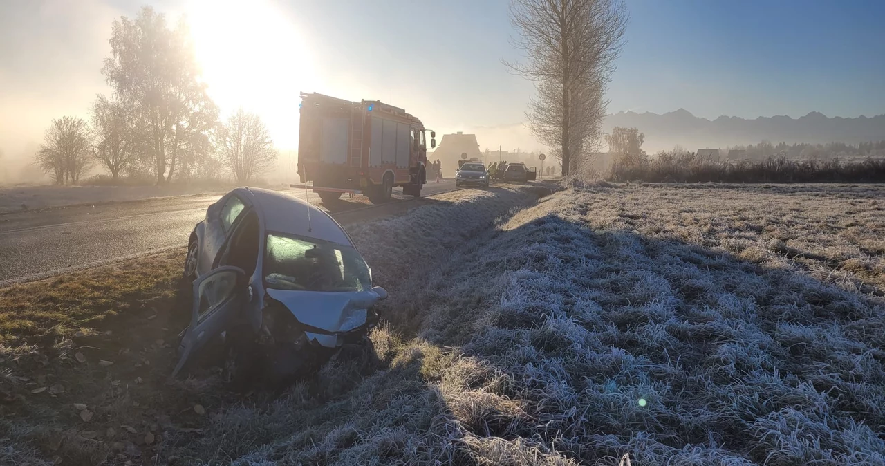 Kolizje i wypadek w Białce Tatrzańskiej. Dwie osoby poszkodowane, utrudnienia na trasie