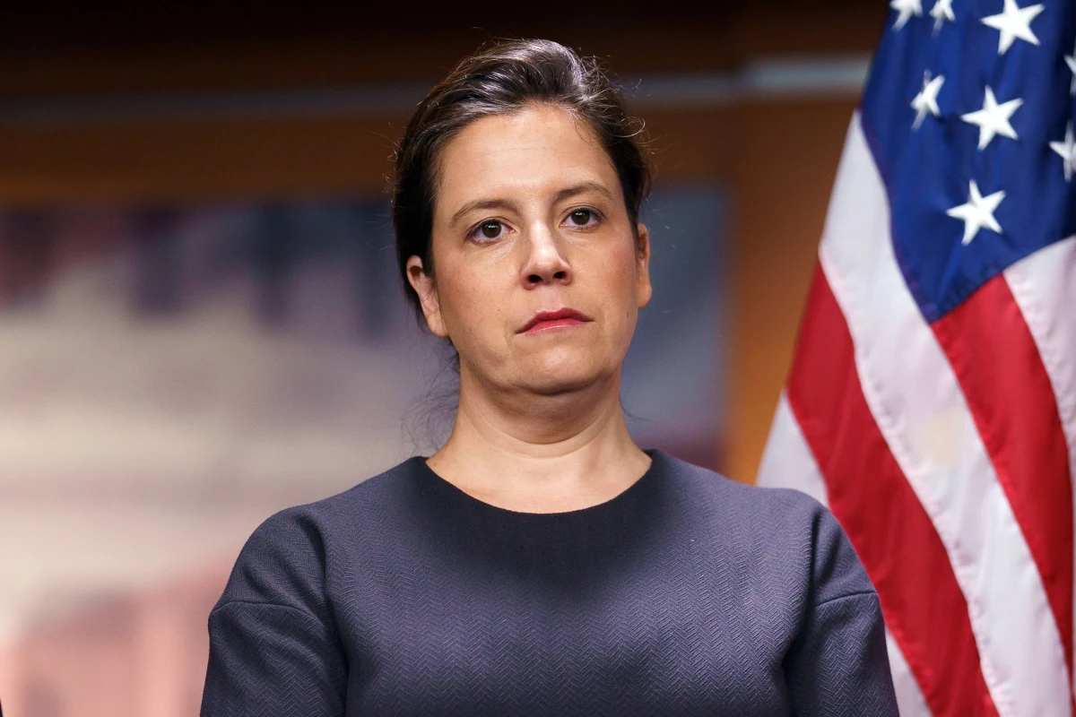 Donald Trump zaproponował nowojorskiej kongresmence Elise Stefanik stanowisko ambasadorki USA przy ONZ. Czwarta w hierarchii republikanka w Izbie Reprezentantów, posiadająca polsko-holenderskie pochodzenie i jest uznawana za ważną stronniczkę prezydenta elekta.
