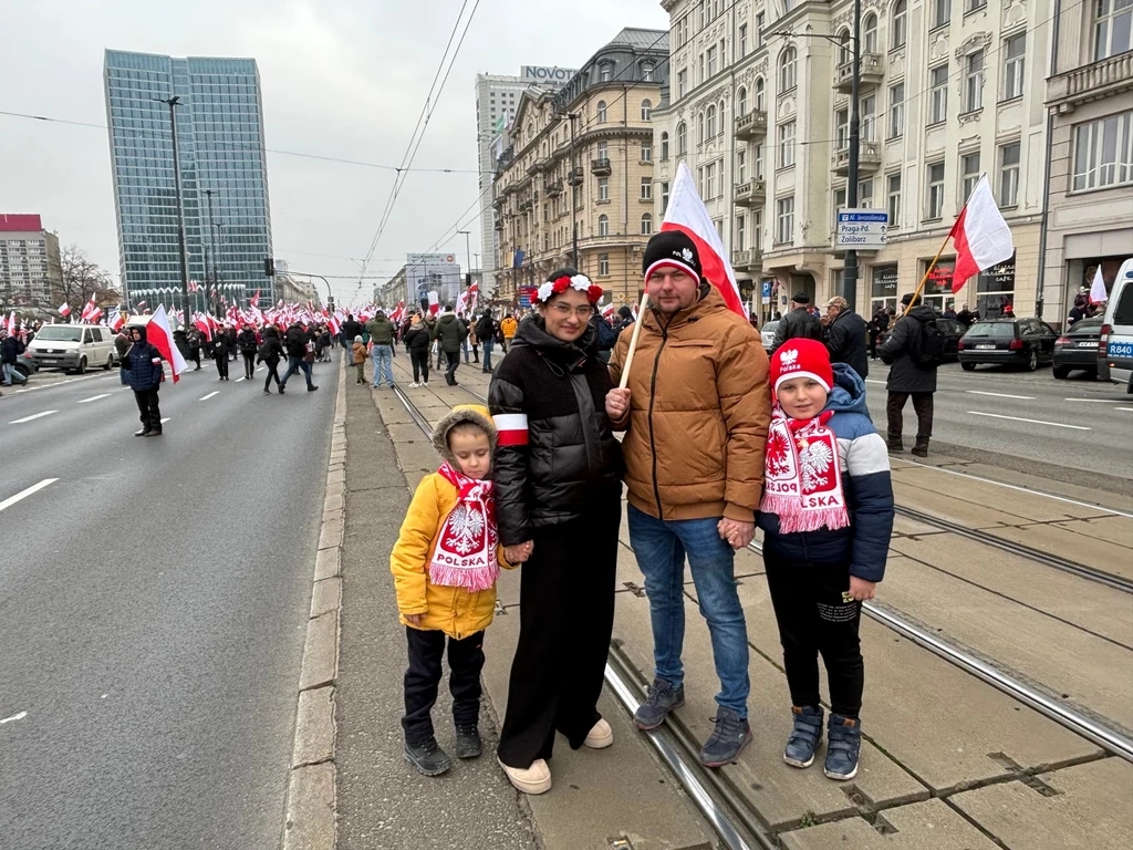 Rodzinne świętowanie na Marszu Niepodległości