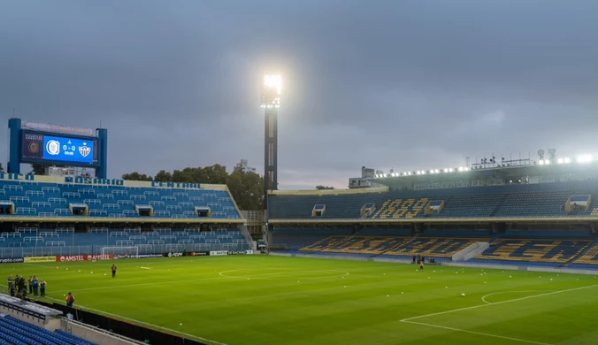 Zabójstwo przywódców kiboli przed stadionem. Policja poszukuje trzech sprawców