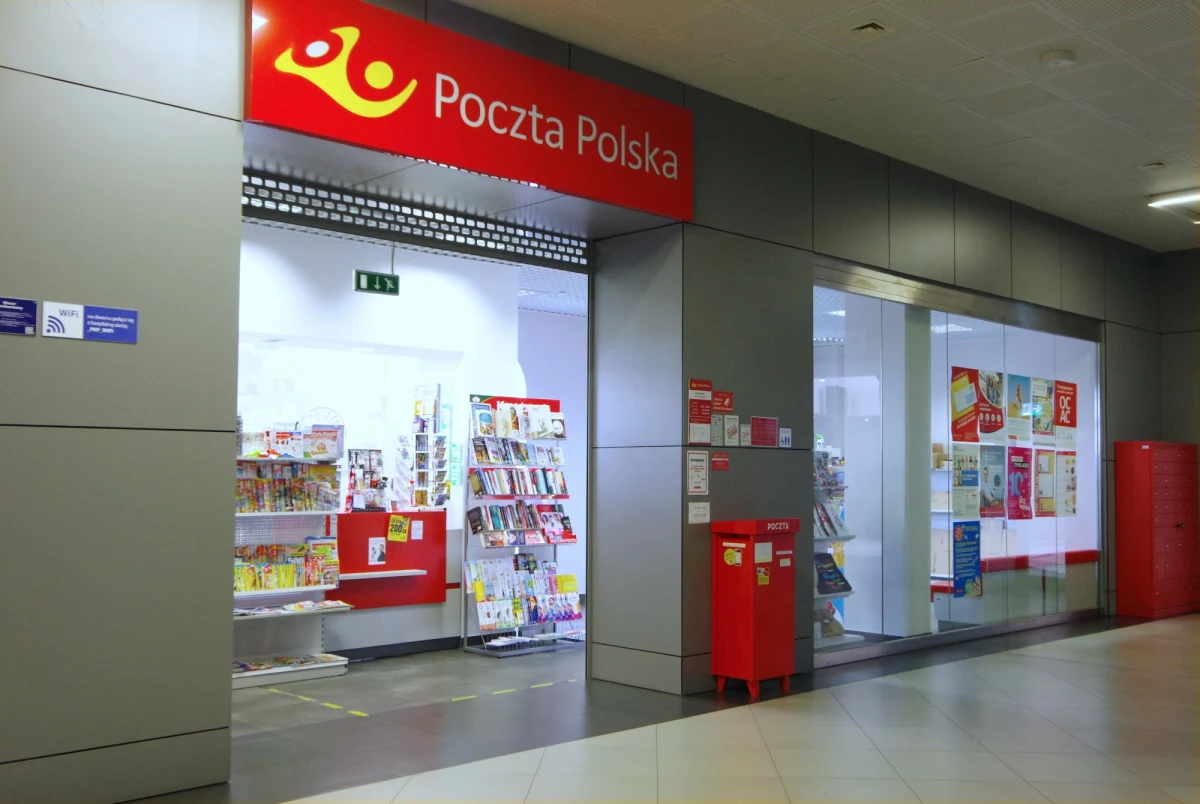 Nieprawidłowości w Poczcie Polskiej na ponad 113 mln zł stwierdziła Najwyższa Izba Kontroli, która kontrolowała inwestycje spółki w latach 2020-2023 m.in. na zakup automatów paczkowych i budowę nowej strony internetowej. NIK zapowiedziała wniosek do prokuratury. Skierowała też pismo do CBA.