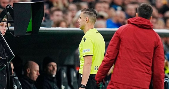 UEFA zdecydowała, że sędzią piątkowego meczu piłkarskiej Ligi Narodów Portugalia - Polska, który odbędzie się w Porto, będzie Litwin Donatas Rumsas. 38-letniemu arbitrowi na liniach pomagać będą jego rodacy Aleksandr Radius i Dovydas Suziedelis, a sędzią technicznym będzie Robertas Valikonis.