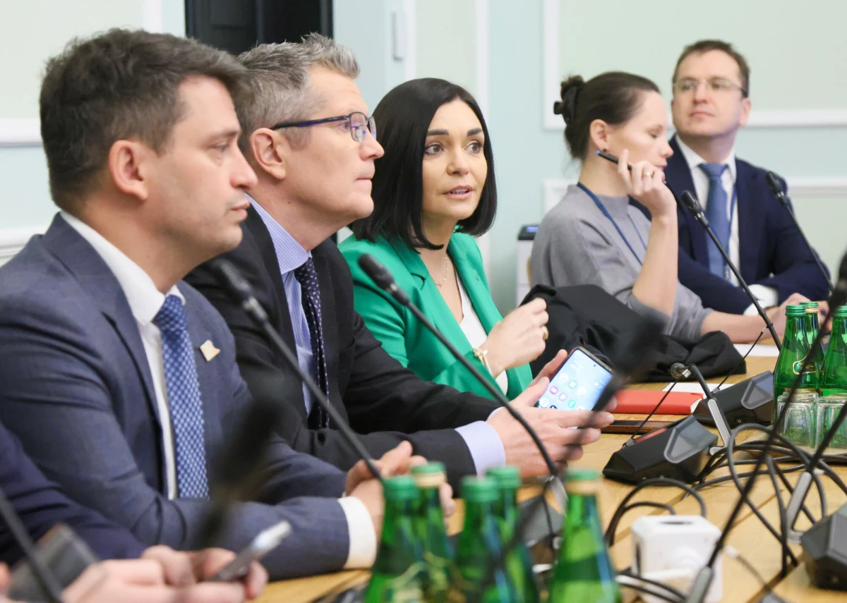 Nie będzie śledztwa w sprawie legalności sejmowej komisji śledczej do spraw Pegasusa. Jak dowiedział się reporter RMF FM Krzysztof Zasada, prokuratura odmówiła wszczęcia śledztwa postępowania, o które wnioskowali posłowie Prawa i Sprawiedliwości.