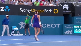 Finał WTA w Sydney. Agnieszka Radwańska - Johanna Konta 4:6, 2:6. Skrót meczu