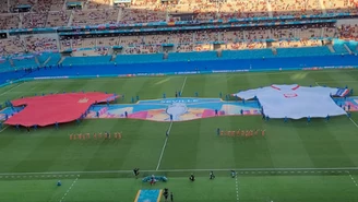 Hiszpania - Polska. Ceremonia poprzedzająca mecz na stadionie w Sewilli. Wideo