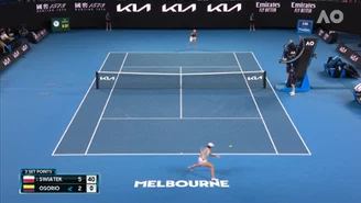 Iga Świątek awansuje do trzeciej rundy Australian Open  pokonując Camilę Osorio 6:2, 6:3. WIDEO