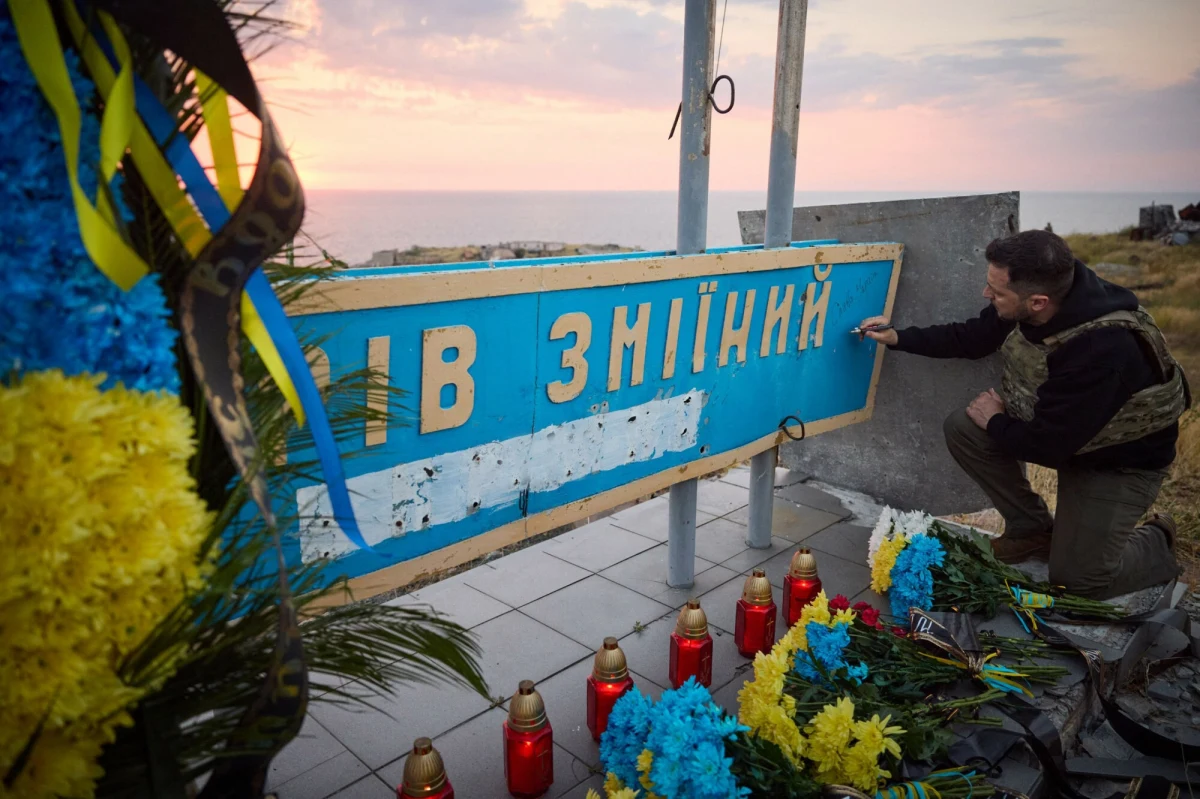 Znany od początku rosyjskiej agresji na Ukrainę slogan, wskazujący gdzie powinien się udać rosyjski okręt wojenny, nie będzie unijnym znakiem towarowym. W wydanym wyroku sąd TSUE odrzucił skargę ukraińskiej straży granicznej na decyzję, odmawiającą rejestracji powszechnie znanego hasła.