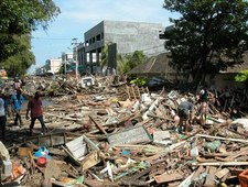 Tsunami: Wyścig z czasem