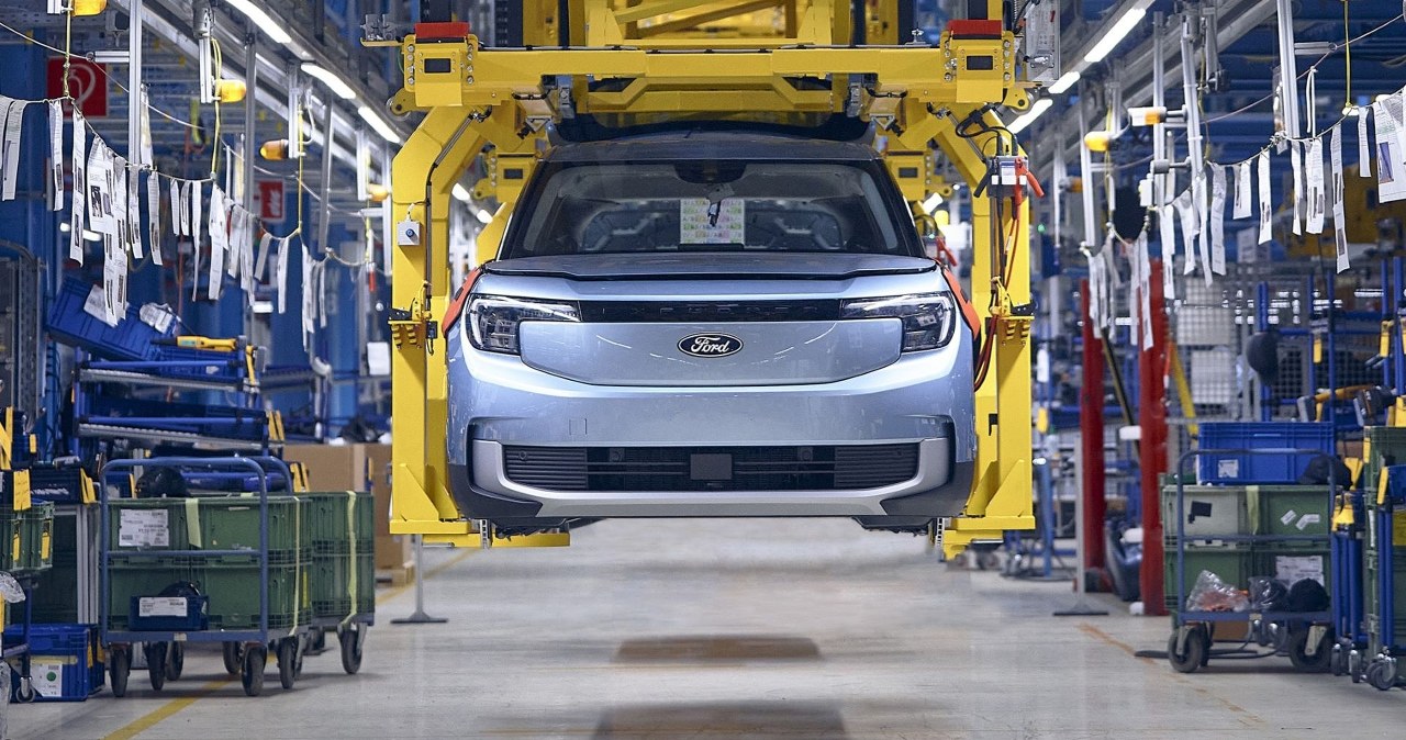 Ford zatrudnia zwolnionych pracowników. Sztuczna Inteligencja zawiodła