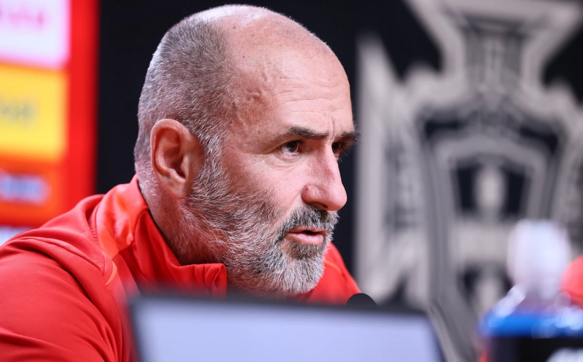 Trener reprezentacji Polski Michał Probierz zapowiedział przed piątkowym spotkaniem Ligi Narodów z Portugalią w Porto, że chce, aby jego zespół grał agresywnie i wychodził wysoko do przeciwnika. Jak przyznał, decyzję o ewentualnym powołaniu dodatkowych piłkarzy podejmie dopiero po meczu.