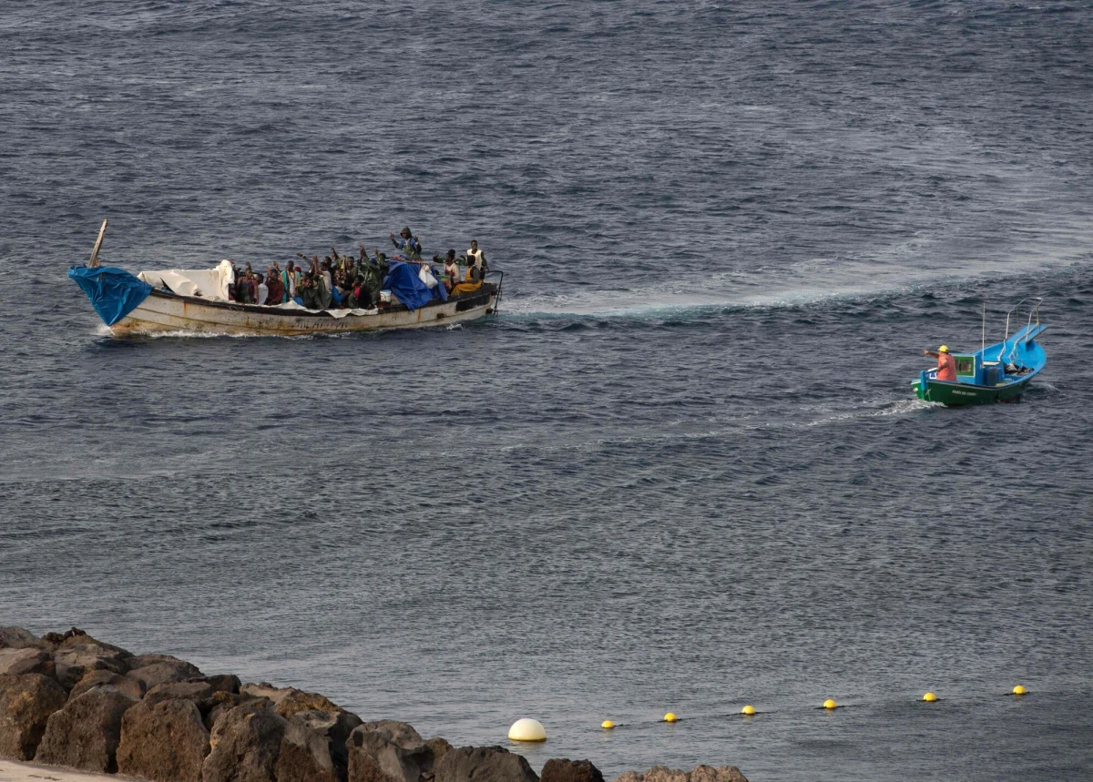 Sąd w Grecji skazał dwóch Rosjan na łączną karę 380 lat więzienia i 3,8 mln euro grzywny za przemyt kilkudziesięciu imigrantów. Wśród nich były także dzieci - podał we czwartek portal Rodiaki.