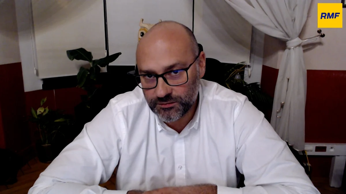 "Otrzymuję sygnały, że pomoc dla powodzian jest niewystarczająca. Przedsiębiorcy także do mnie zgłaszają takie problemy" - mówił w Popołudniowej rozmowie w RMF FM burmistrz Kłodzka Michał Piszko. Zapewniał, że zrobi wszystko, aby proces odbudowy przeprowadzić najszybciej, jak to możliwe. "Ale jestem uzależniony - podobnie jak inne samorządy - od wsparcia finansowego rządu" - podkreślał.