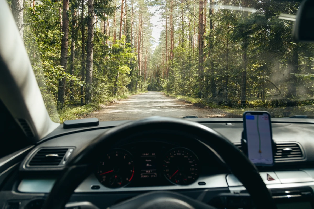 "Każdy sędzia, który rozpoznaje sprawę wypadku drogowego, powinien od razu otrzymać informację o uprzedniej karalności podejrzanego" – uważa ekspert do spraw bezpieczeństwa ruchu drogowego Marek Konkolewski. "Nie może być takiej sytuacji, że sędzia nie wie, że ta osoba ma już kolejny zakaz prowadzenia pojazdów. To jest właśnie ta pięta achillesowa" - mówił w Radiu RMF24. 