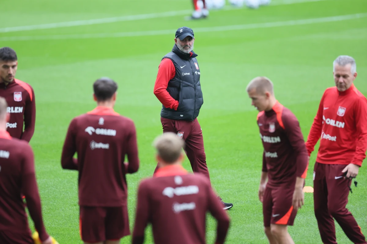 W bramce Marcin Bułka, a w ataku Krzysztof Piątek. Znamy skład reprezentacji Polski na grupowy mecz Ligi Narodów z Portugalią w Porto. Michał Probierz postawił też na Bartosza Bereszyńskiego. 