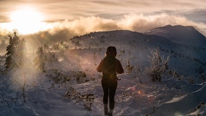 W Beskidach poprószył śnieg. Uwaga na oblodzenia!