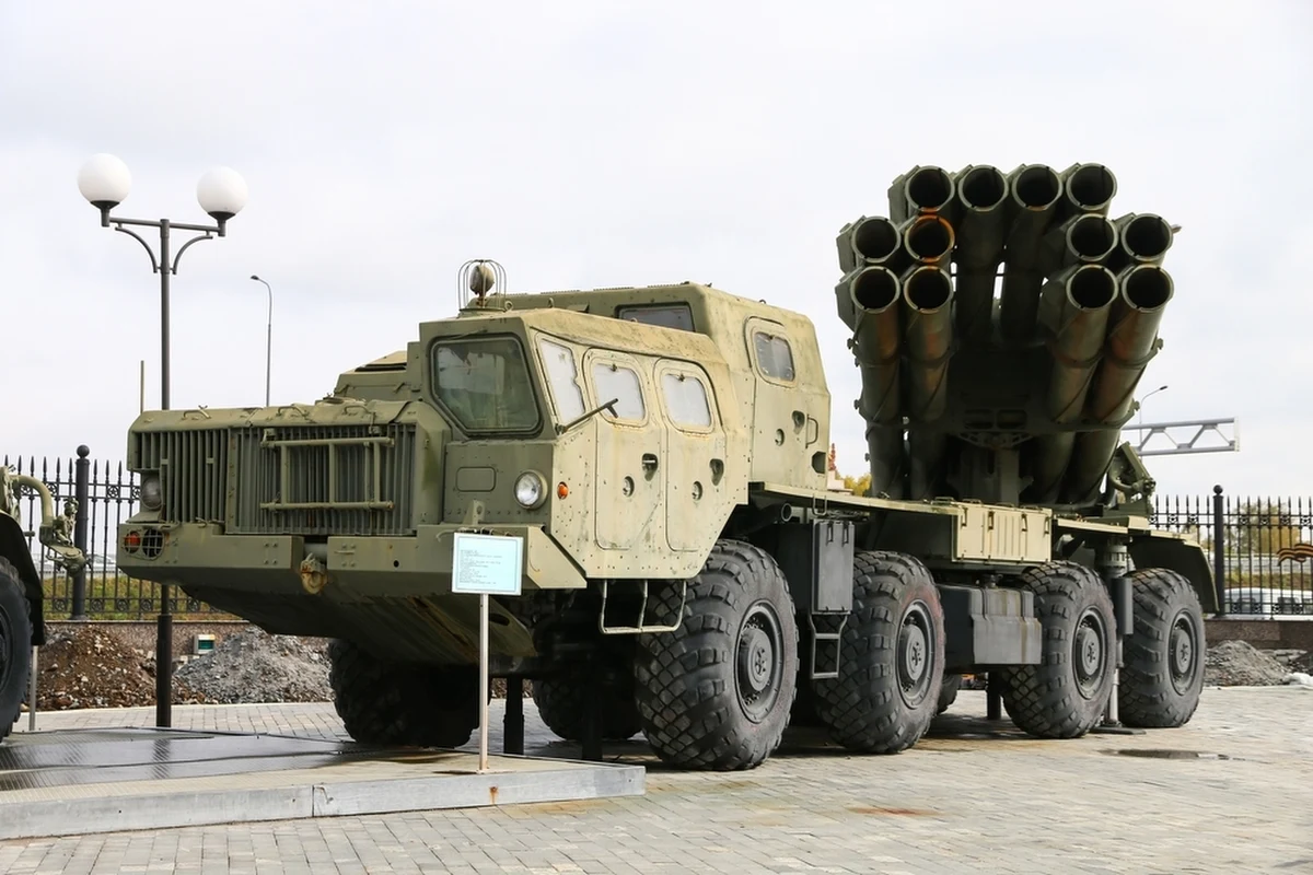 "Financial Times" informuje, że Korea Północna dostarcza Rosji systemy artyleryjskie dalekiego zasięgu. Brytyjski dziennik powołuje się na informacje ukraińskiego wywiadu, który podaje, że broń trafia do obwodu kurskiego.