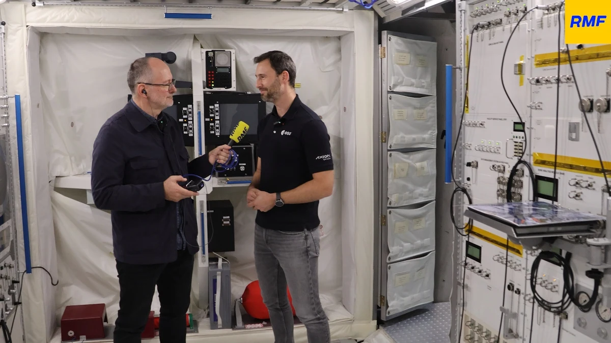 Polski astronauta, dr Sławosz Uznański i jego koledzy z misji Axiom-4, Shubhanshu Shukla z Indii i Tibor Kapu z Węgier, zakończyli właśnie kolejny etap szkolenia przed planowanym na wiosnę przyszłego roku lotem na Międzynarodową Stację Kosmiczną (ISS). W siedzibie Europejskiego Centrum Astronautów w Kolonii szkolili się m.in. w makiecie europejskiego modułu naukowego Columbus. W rozmowie z RMF FM polski astronauta projektowy Europejskiej Agencji Kosmicznej (ESA) przyznaje, że jako jedyny z załogi nie ma planowego zmiennika, ale podkreśla, że jest gotowy przeprowadzić każdy z eksperymentów i wykorzystać nasz czas na orbicie jak najlepiej. 