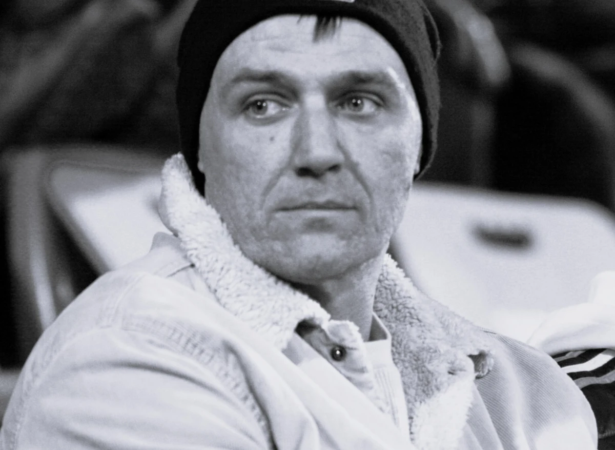 Artur Sarnat, były bramkarz m.in. Wisły Kraków, zmarł w wieku 54 lat. Sportowiec zmagał się z ciężką chorobą. Z krakowskim klubem zdobył dwa tytuły mistrza Polski.