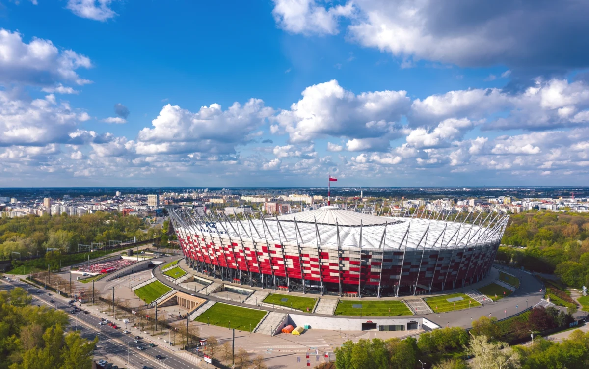 W poniedziałek na Stadionie Narodowym odbędzie się mecz piłki nożnej pomiędzy reprezentacjami Polski i Szkocji. Od godziny 18.30 wyłączona z ruchu będzie Saska Kępa.