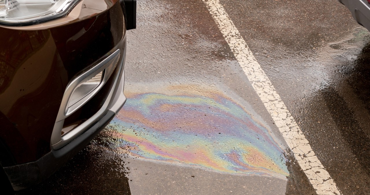 Wyciek oleju z silnika? Oto możliwe przyczyny