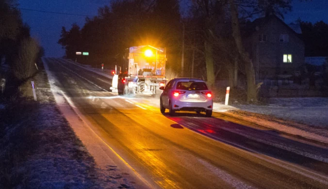 Poważne zagrożenie na drogach i chodnikach. Są alerty IMGW 