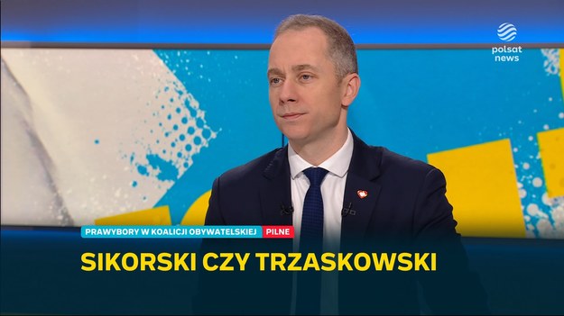 Cezary Tomczyk dopytywany o prawybory w KO zaznaczył, że "piłka jest w grze". - Każdy członek koalicji ma głos i dokładnie jeden - zaznaczył wiceszef MON i dodał, że "zarówno Donald Tusk, przewodniczący Platformy, ja jak i każdy inny członek naszej partii ma dokładnie jeden głos".Prowadzący odniósł się do wyników poniedziałkowego sondażu. - Różnica jeśli chodzi o wyniki w II turze to 14 do 8 na korzyść Trzaskowskiego. (...) Ja się trochę Radosławowi dziwę, znamy się wiele lat, rozumiem też jego rozgoryczenie złym sondażem, ale ono jest zupełnie niepotrzebne dlatego, że przewodniczący Tusk zarządził sondaż dokładnie tak jak chciał Radosław Sikorski, czyli po tym jaka będzie decyzja Amerykanów (w wyborach - red.) - dodał. 