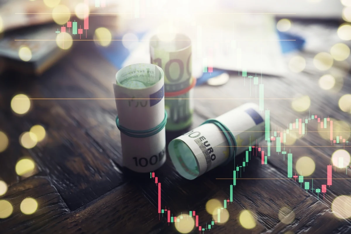 "Zagrożone jest pół miliarda euro z kolejnego wniosku o wypłatę z Krajowego Planu Odbudowy, który Polska zamierza złożyć w grudniu" - przekazały dziennikarce RMF FM źródła unijne. Wniosek ma w sumie opiewać na ponad 7 mld euro. 