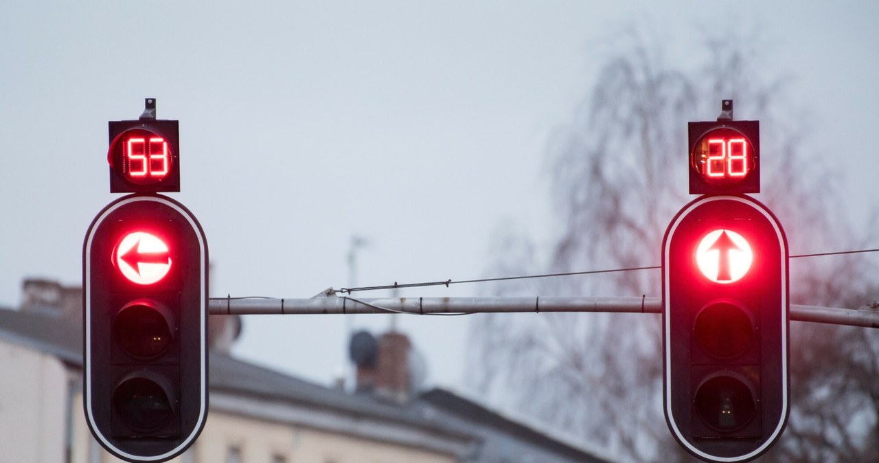 Ministerstwo, Infrastruktury, pracuje, zmianami, przepisach, dotyczących, sygnalizacji, świetlnej, drogach, Chodzi, budzącą, duż Ministerstwo wysłuchało kierowców. Chodzi o światła na skrzyżowaniach