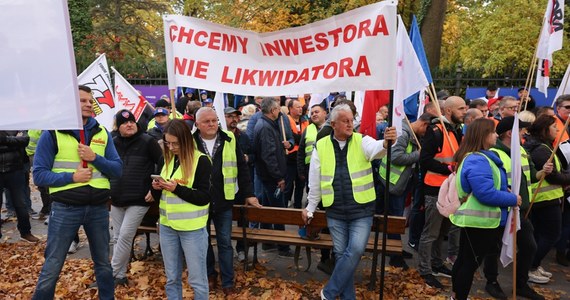 Węglokoks zawarł porozumienie z syndykiem masy upadłościowej ws. dzierżawy Huty Częstochowa – wynika z komunikatu firmy. Koncern wskazuje, że to pierwszy krok zmierzający m.in. do zabezpieczenia majątku produkcyjnego i wznowienia produkcji - planowo na początku 2025 r.