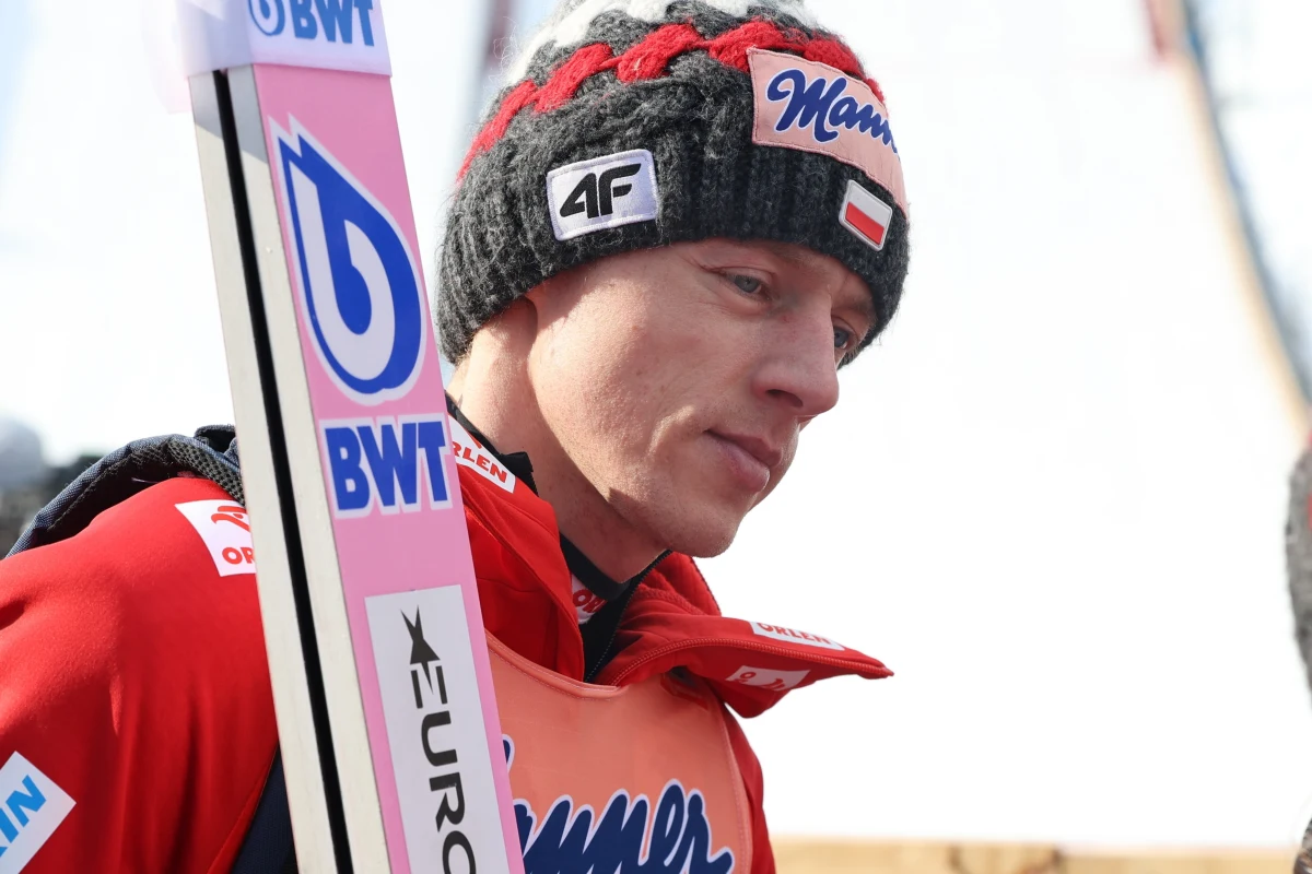 Wraz z piątkowym konkursem mieszanym ruszy 46. edycja Pucharu Świata w skokach narciarskich. Gospodarzem weekendu otwarcia będzie norweskie Lillehammer. Polskę podczas inauguracji będą reprezentować: Kamil Stoch, Aleksander Zniszczoł, Paweł Wąsek, Maciej Kot i Dawid Kubacki. Ten ostatni w 2023 roku triumfował na tym obiekcie. Z jakim nastawieniem rusza w nowy sezon? O tym opowiedział naszemu dziennikarzowi Pawłowi Koniecznemu.