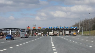 Zostawił na A4 partnerkę z 6-letnią córką. Sam odjechał z niemowlęciem