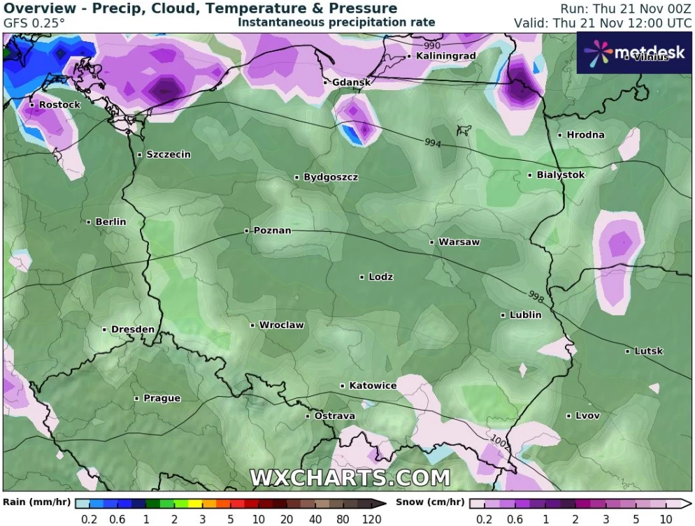 W czwartek w wielu miejscach będzie przelotnie padać deszcz ze śniegiem i śnieg. Najmocniej będzie sypać na północy i południu kraju