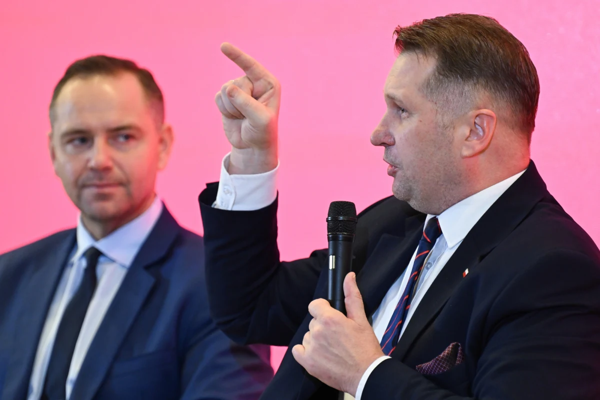 Mimo wielu zapowiedzi decyzja jeszcze nie zapadła. Prawo i Sprawiedliwość wciąż ma wątpliwości dotyczące dwóch potencjalnych kandydatów w wyborach prezydenckich. W grze nadal mają być Przemysław Czarnek i Karol Nawrocki. Dziennikarz RMF FM Kacper Wróblewski ustalił, dlaczego Jarosław Kaczyński nie dał jeszcze zielonego światła na prezentację w Krakowie. 