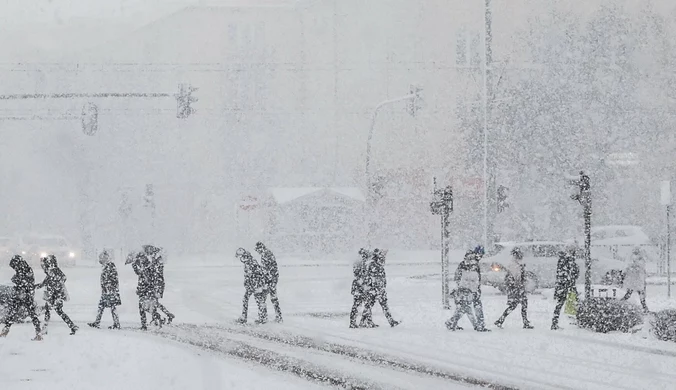 Alerty zasypują Polskę. Rządowe Centrum też ostrzega