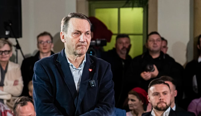 Rosja uderzyła w Ukrainę nowym rodzajem broni. Radosław Sikorski komentuje 