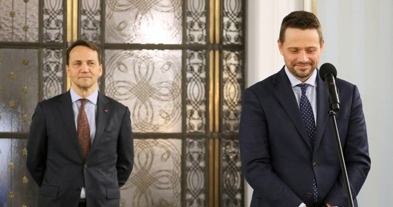 Radosław Sikorski w Końskich w województwie świętokrzyskim i Rafał Trzaskowski w Piasecznie koło Warszawy, kończyli swoje krótkie kampanie do prawyborów w Koalicji Obywatelskiej. Obaj kandydaci stawiają w swoich programach przede wszystkim na kwestie bezpieczeństwa i zjednoczenia skłóconych środowisk w Polsce.