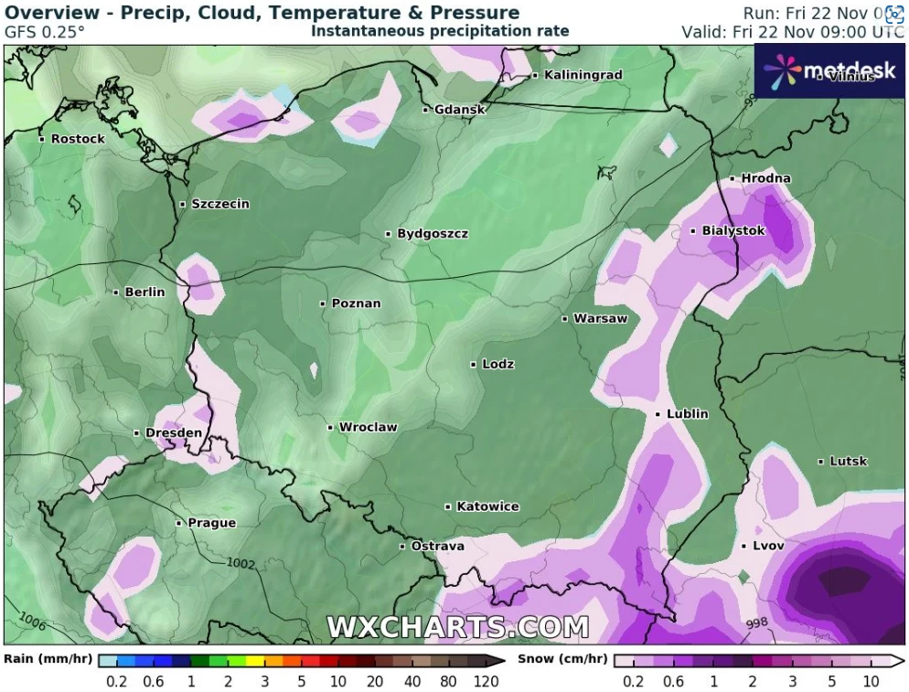 W piątek śnieg będzie padać w wielu miejscach Polski, jednak najmocniej sypnie na południu. Na północy kraju w ciągu dnia pojawią się rozpogodzenia