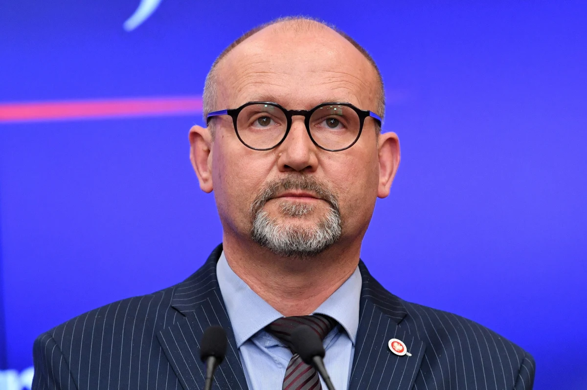 Trybunał Konstytucyjny uznał, że odsunięcie Dariusza Barskiego z urzędu Prokuratora Krajowego było niezgodne z konstytucją i ograniczyło mu dostęp do służby publicznej. Wyrok ogłosiła sędzia Krystyna Pawłowicz.