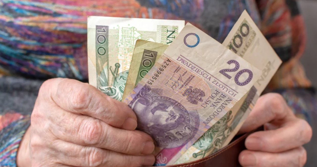 Bon senioralny tylko dla wybranych. Będą zmiany w rządowym programie